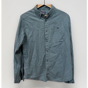 Patagonia Hiking Long Sleeve Button Up Shirt Men's Size Medium Green Gray
